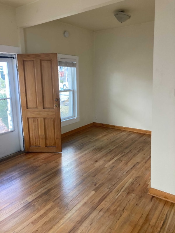 Building Photo - 831 Elati St