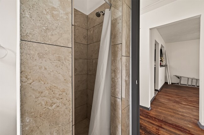 Building Photo - 1110 11th St