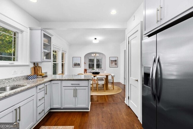 Building Photo - 987 Alloway Pl SE