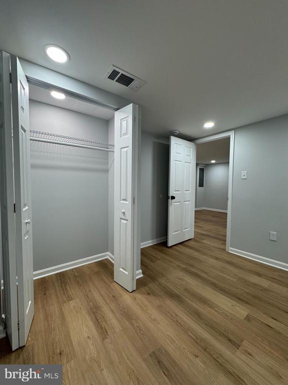 Building Photo - 5612 62nd Ave