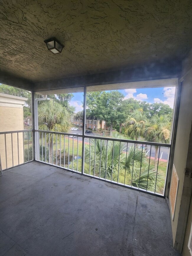 Building Photo - : 2 Bedroom 2 Bath Condo