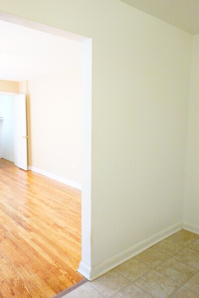 Building Photo - 8203 Garland Ave