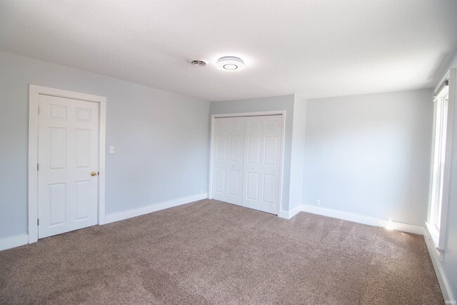 Building Photo - 612 Lavina St