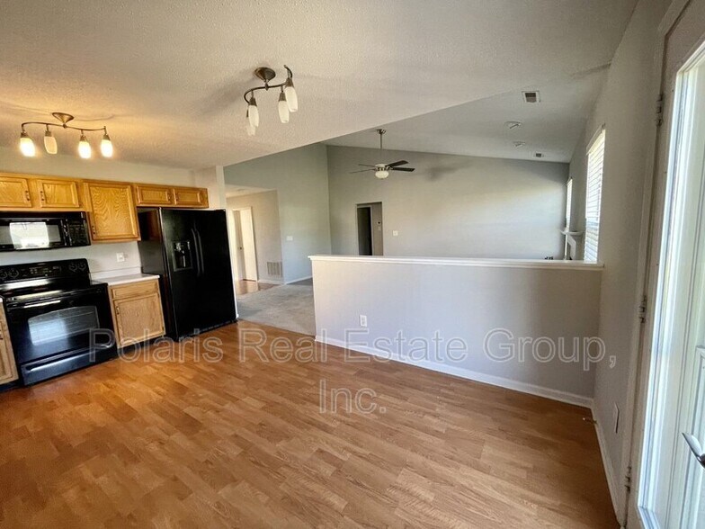 Building Photo - 8241 Brambleberry Dr