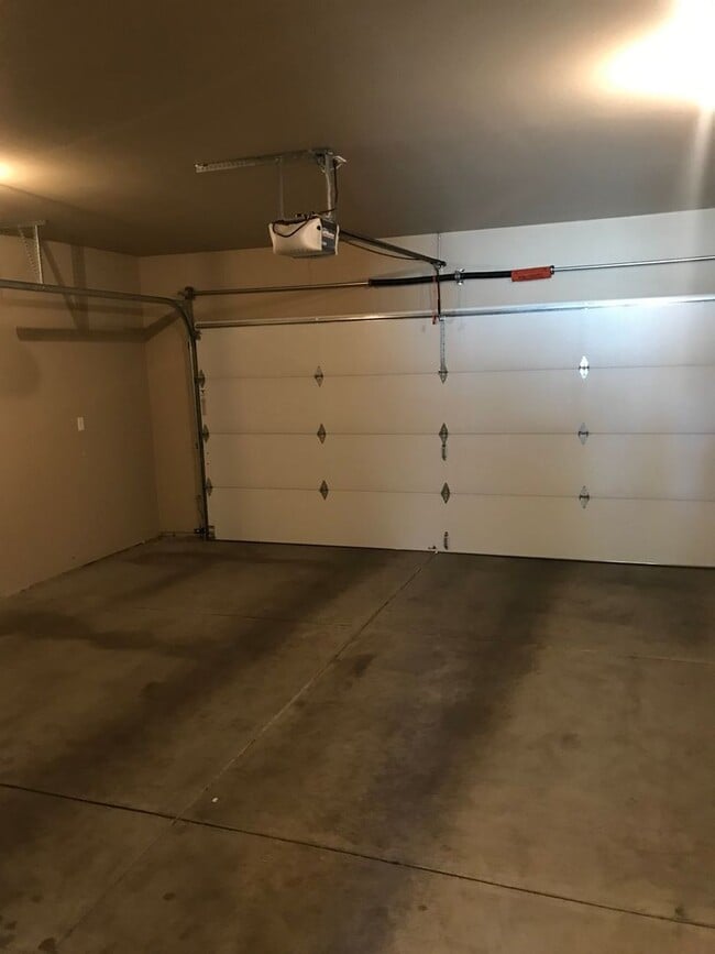 Building Photo - 312 triplex