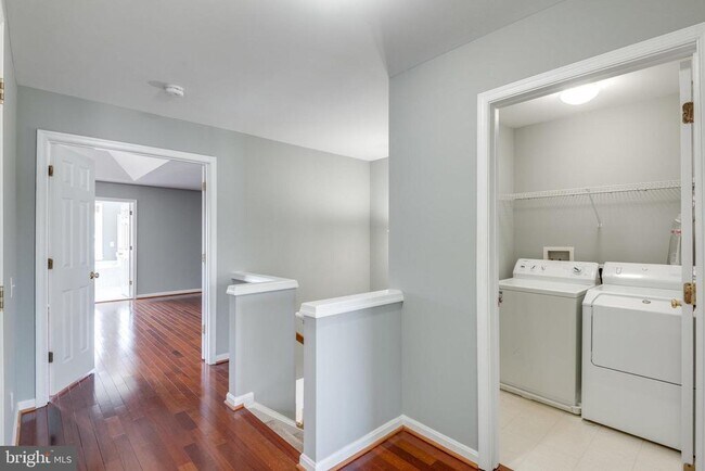 Building Photo - 43831 Chadwick Terrace