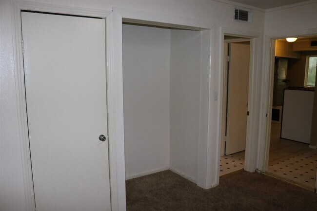 Building Photo - 8845 W Church St