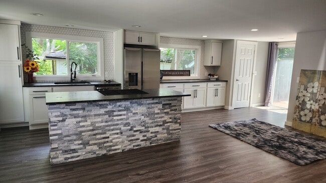 Building Photo - 8054 Ortonville Rd