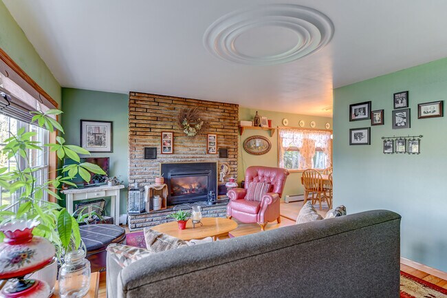 Building Photo - 3004 White Birch Ln