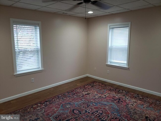 Building Photo - 417 S Washington St