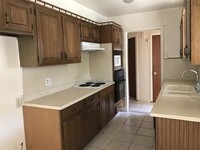 Building Photo - 4220 Idlewood Dr