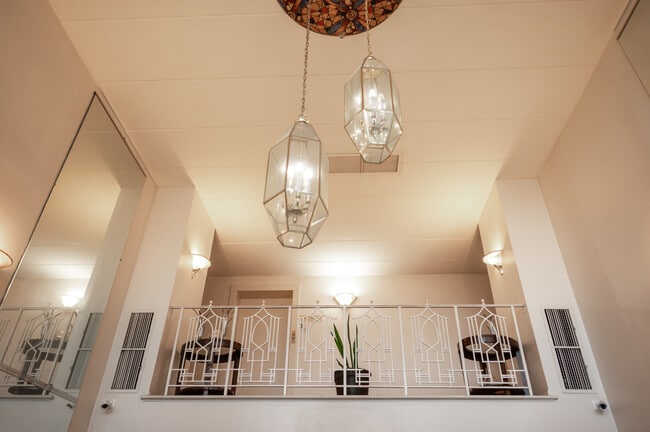 Building Photo - Imperial Manor III Apartments