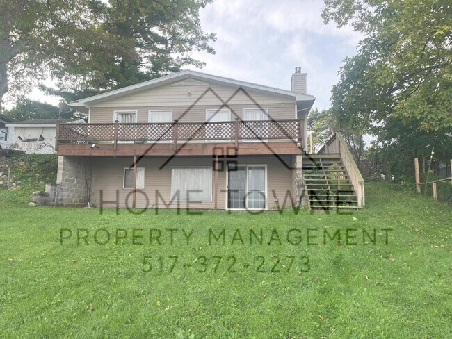 Building Photo - 5935 Twin Oaks Dr