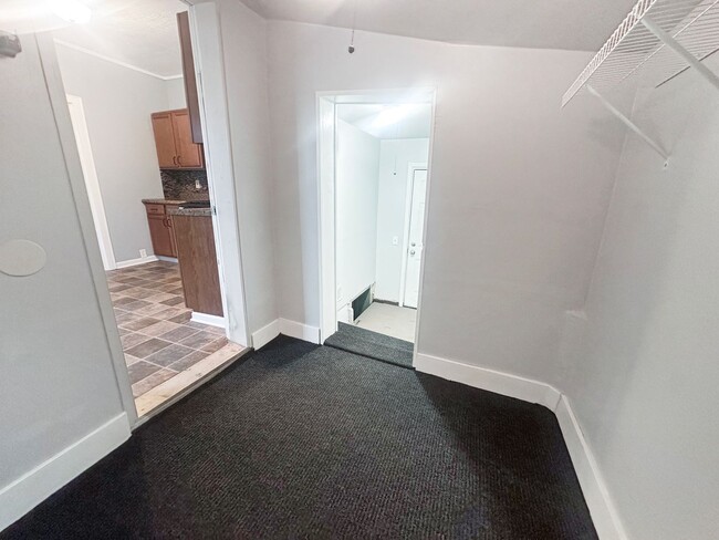 Building Photo - 441 Crosby St NW