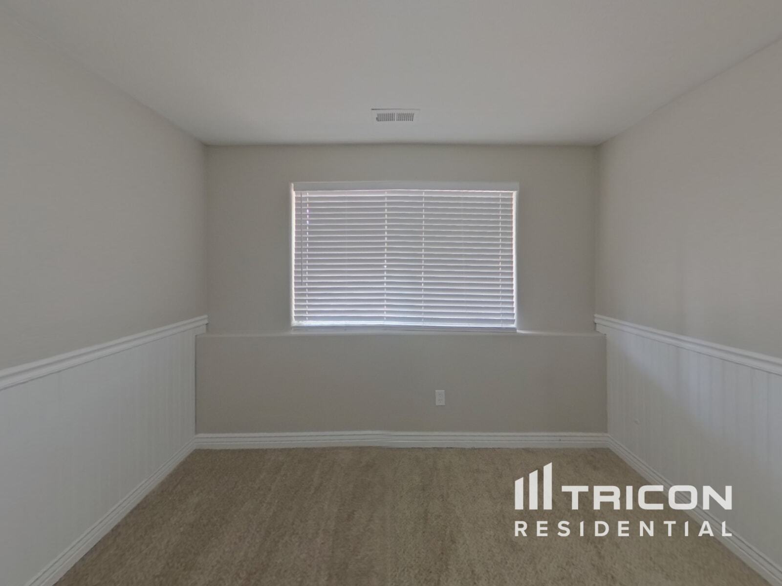 Building Photo - 441 Valley Hi Cir