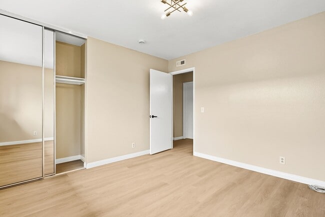 Building Photo - 8246 Caminito Modena