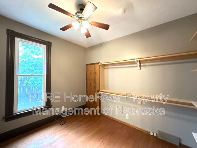Building Photo - 1009 N 49th Ave