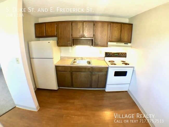 Building Photo - 119 S Duke St