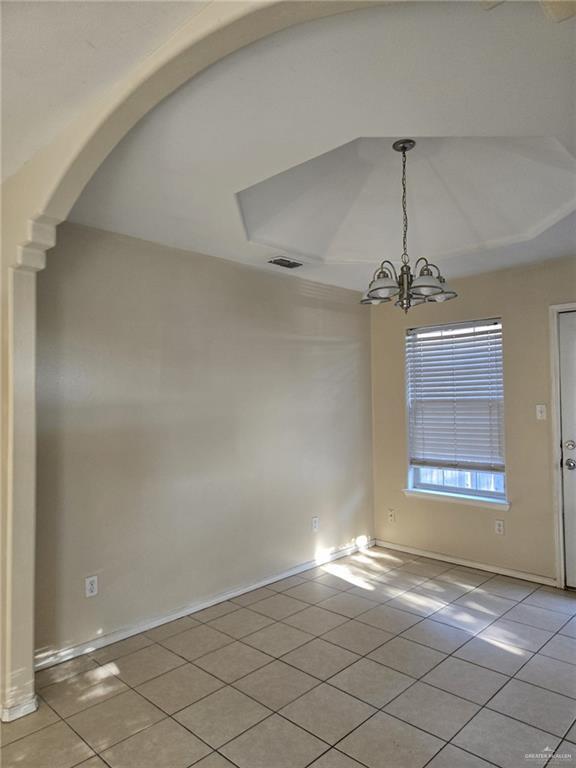 Building Photo - 11 South Dr