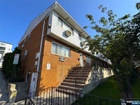 Building Photo - 1460 68th St