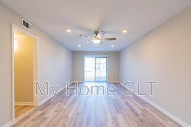 Building Photo - 116 Briarcliff Dr