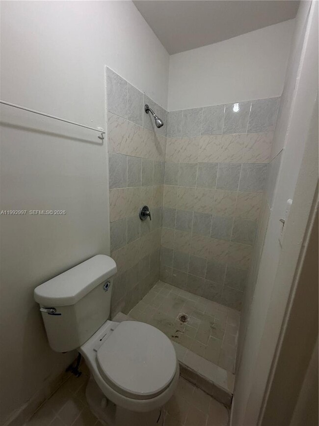 Building Photo - 2028 NW 1st Terrace