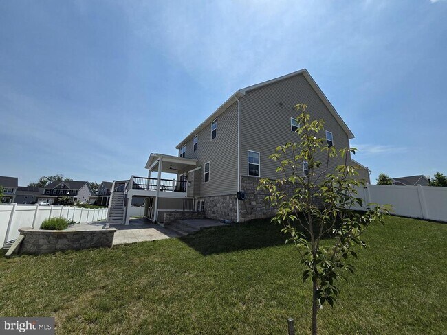 Building Photo - 7550 Mint Springs Ct