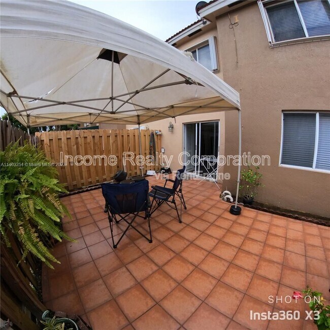 Building Photo - 13165 SW 64th Terrace