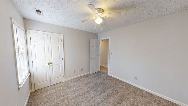 Building Photo - Updated 4 Bedroom w/ Privacy Fence in Jack Britt School District!