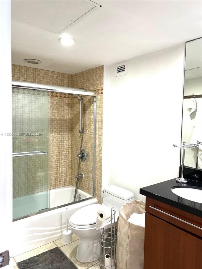 Building Photo - 2301 Collins Ave