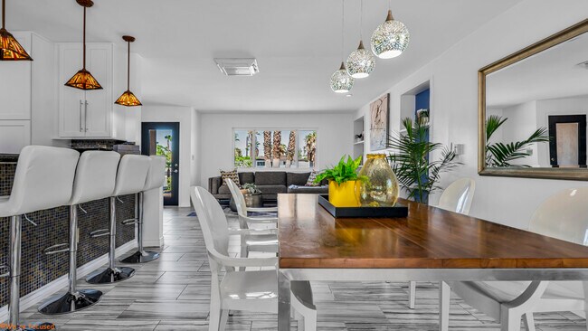 Building Photo - 14 Gary Cir