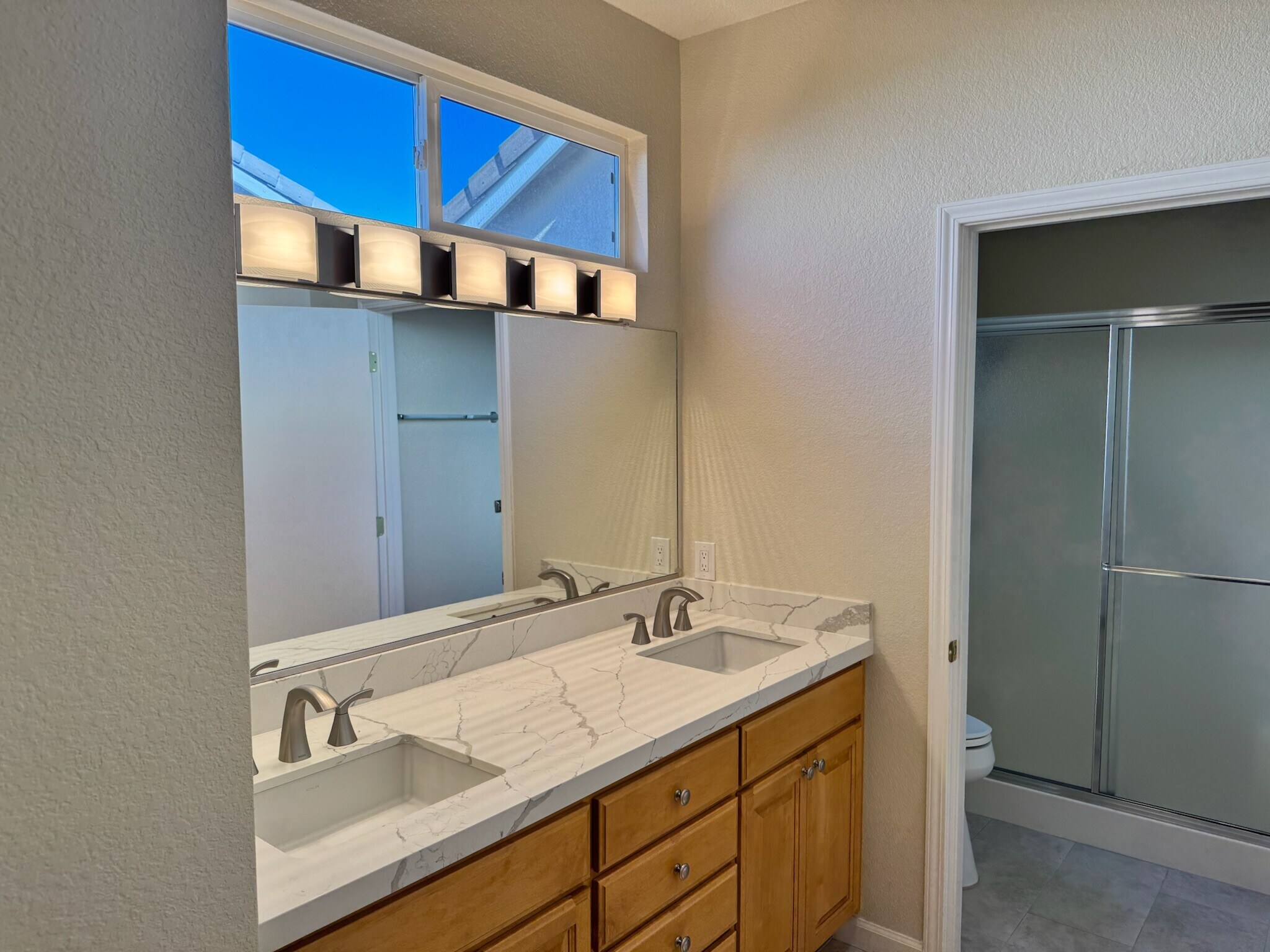 Building Photo - 5977 Whisperlodge Way