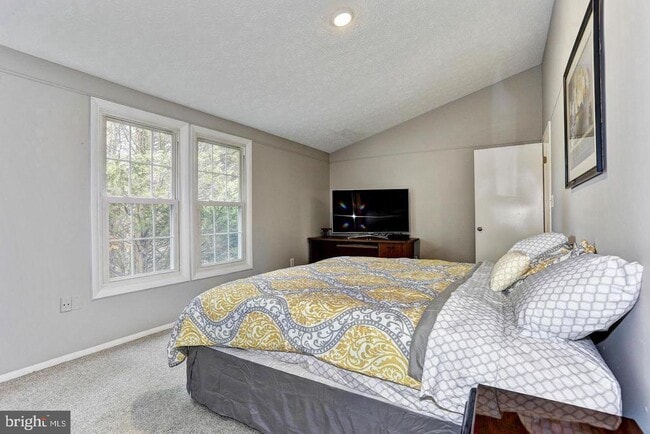 Building Photo - 3816 Bonnybridge Pl