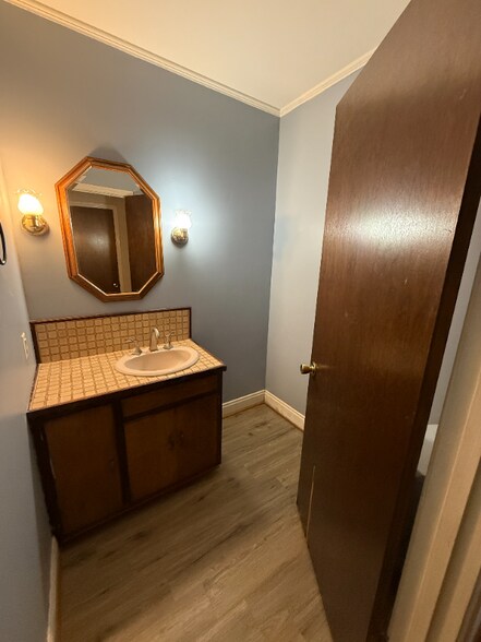 Building Photo - 108 Pillette Rd