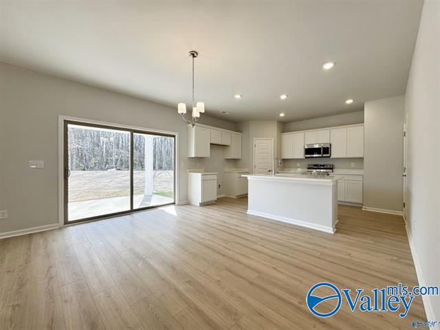 Building Photo - 14668 Mountain Strm Dr