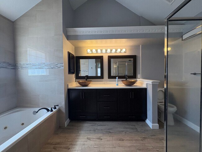 Building Photo - Home for Rent in Horizon by the Golf Course