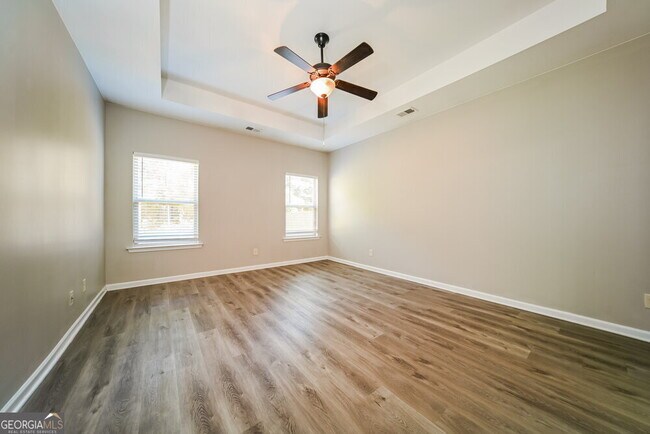 Building Photo - 108 Thomaston St
