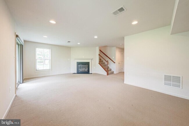 Building Photo - 42230 Castle Ridge Square