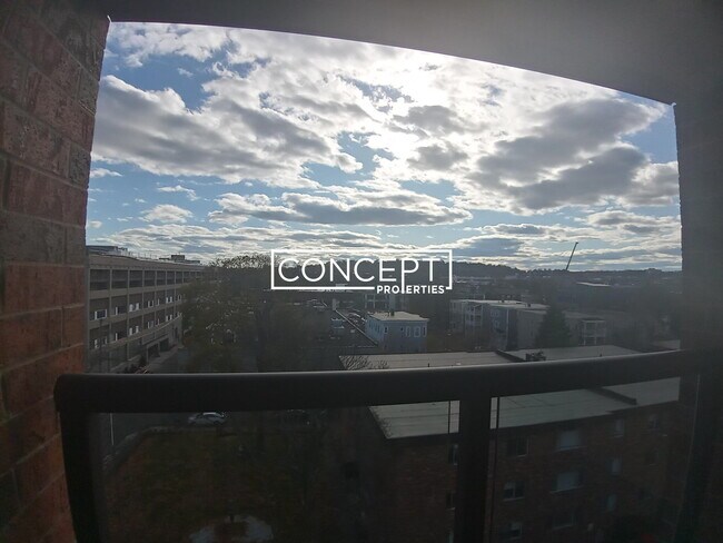 Building Photo - 40 Malvern St