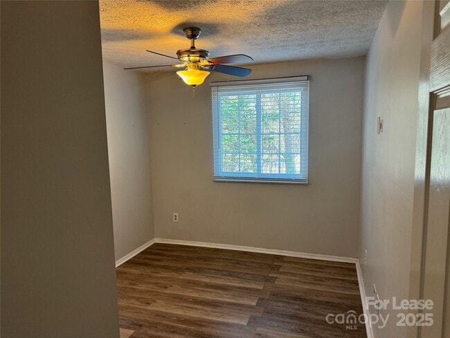 Building Photo - 1201 Scaleybark Rd