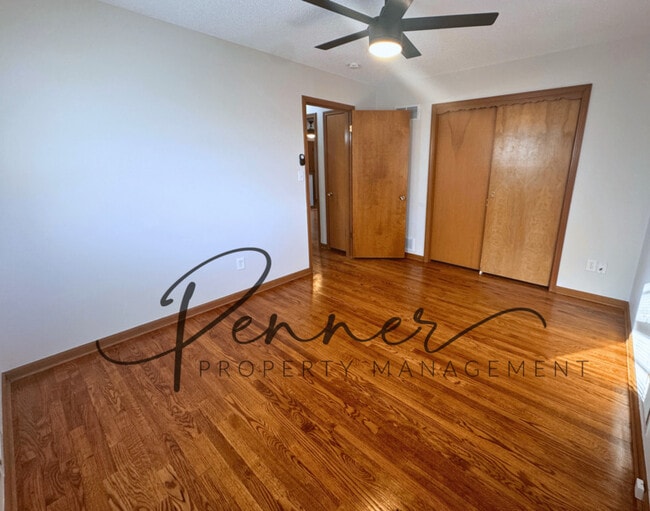 Building Photo - 807 NE Magellan Ave