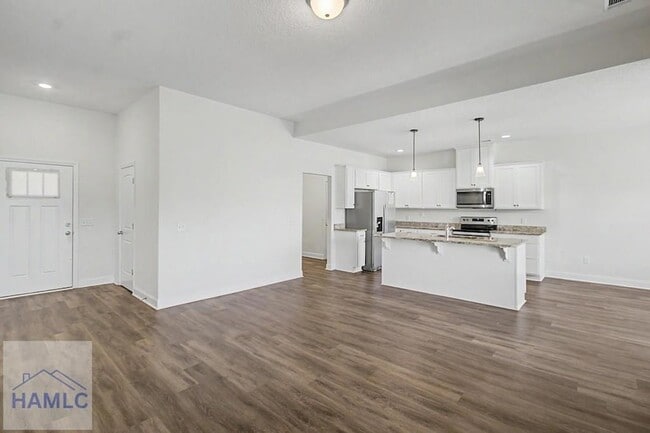 Building Photo - 364 Abode Ave