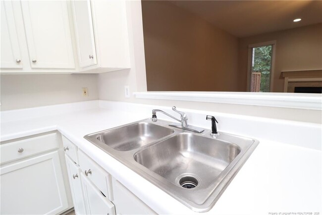 Building Photo - 114 Windward Ct