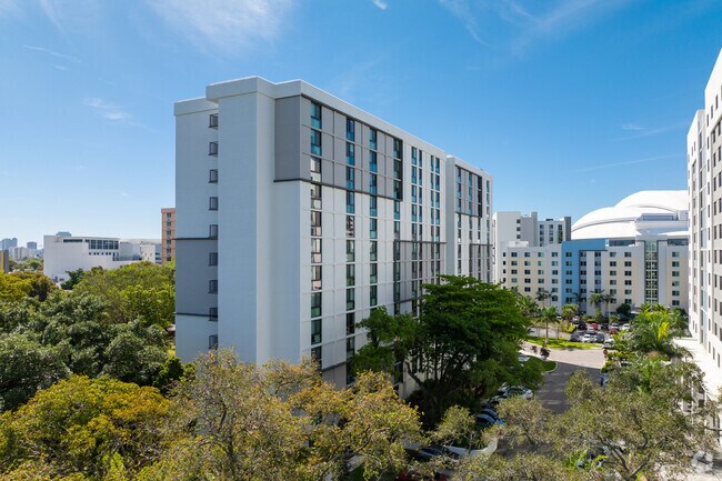 Building Photo - Residences at River Parc