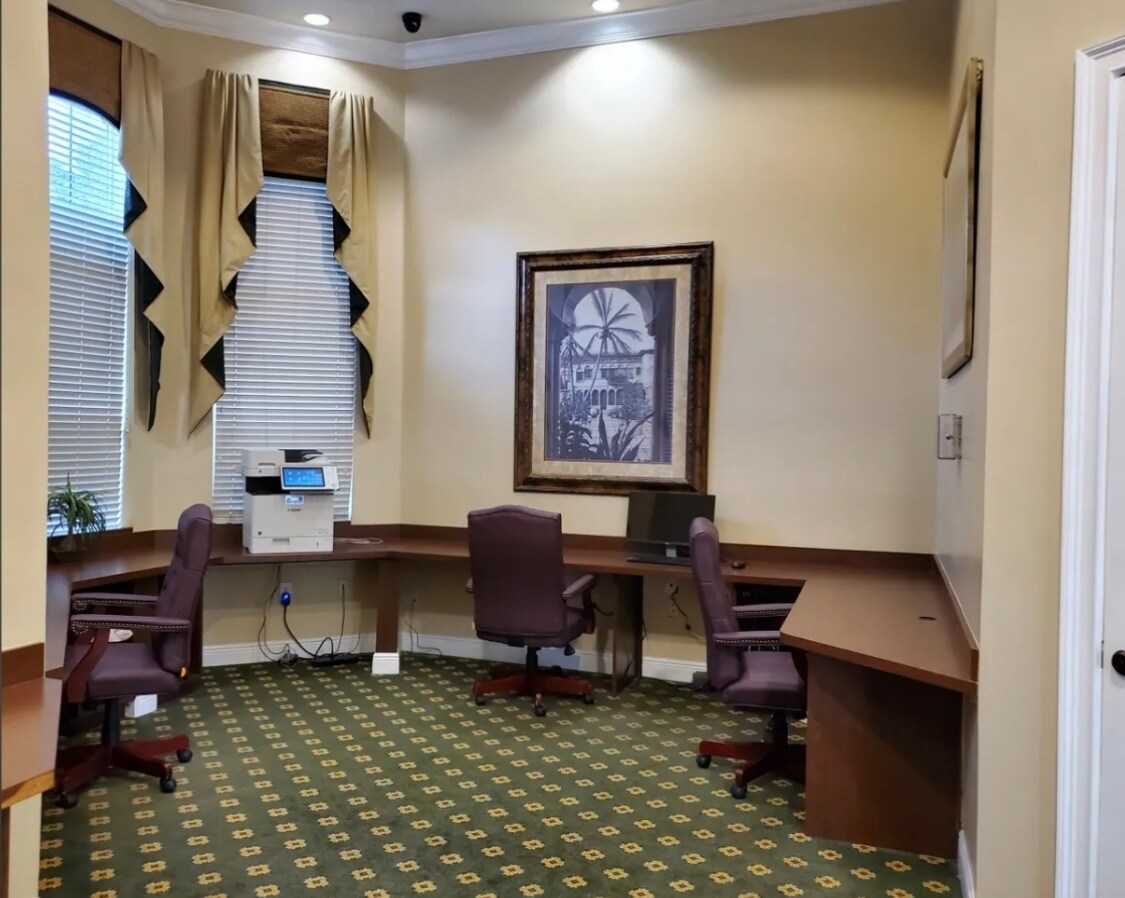 Building Photo - 2402 Courtney Meadows Ct