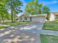 Building Photo - 449 Madrina Ct