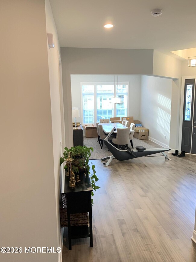 Building Photo - 67 Samjan Cir