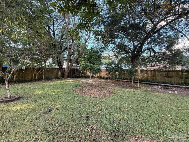 Building Photo - 940 Candlestick Dr