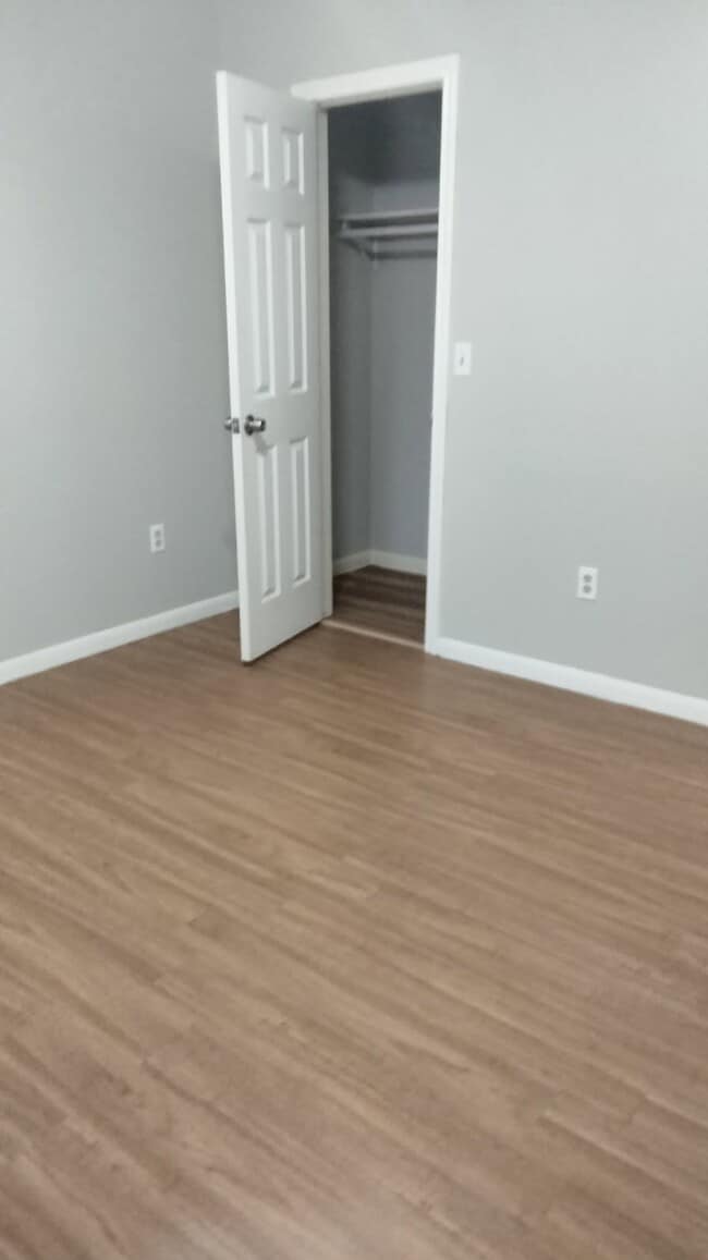 Building Photo - 40 Sunset Rdg Ln