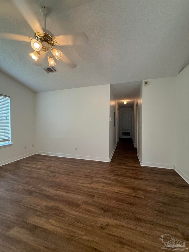 Building Photo - 6299 Cottage Woods Dr